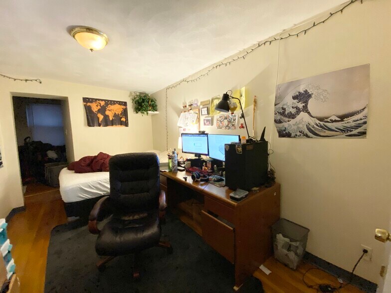 Building Photo - 838 Huntington Ave