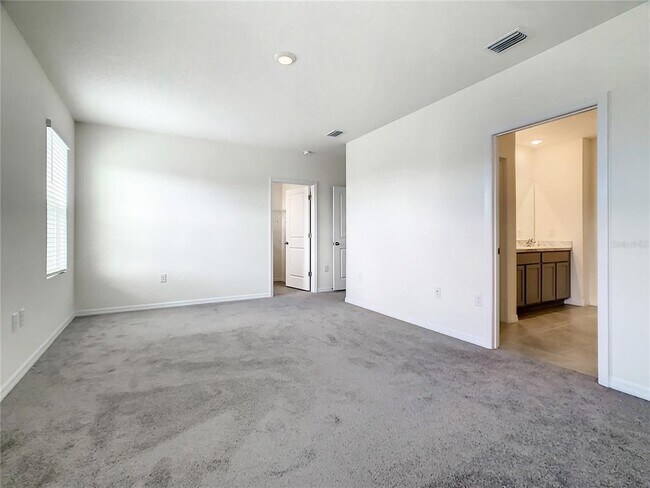 Building Photo - 16506 Mosaic Oar Dr