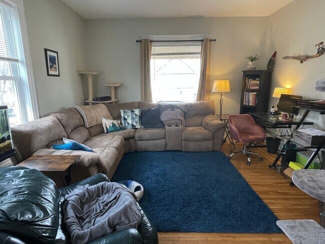 Building Photo - 2723 Taylor St NE