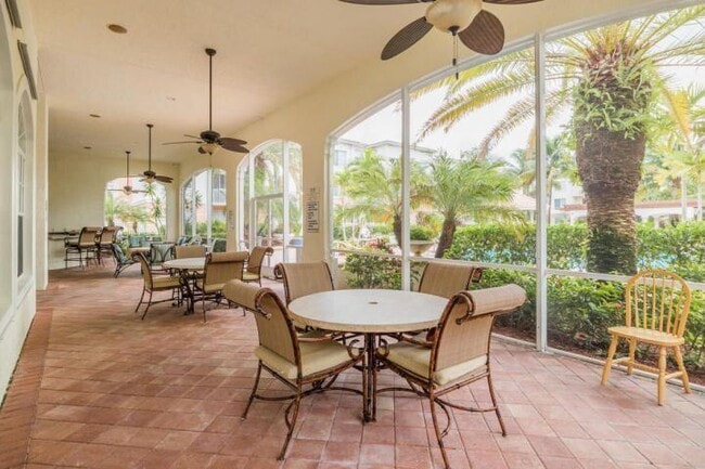 Building Photo - 5308 Myrtlewood Cir E