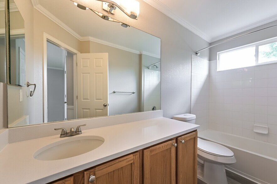 Building Photo - 5061 Ox Trail