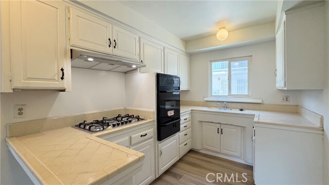 Building Photo - 924 S Arden Pl