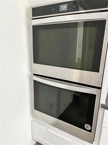 Building Photo - 1827 Rhinevalley Dr