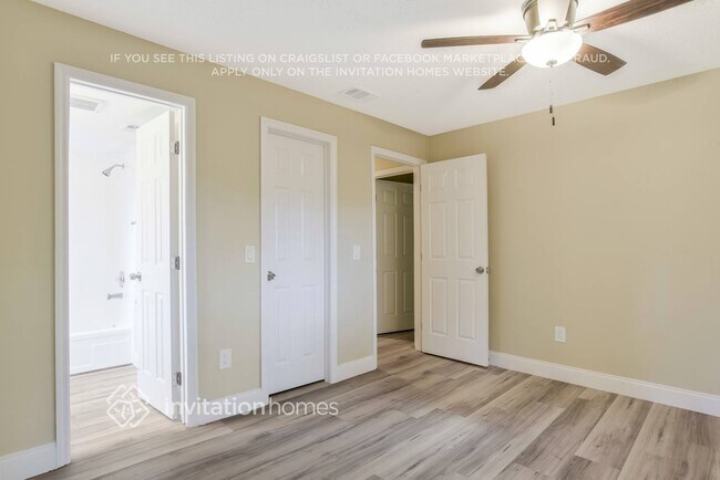 Building Photo - 4668 Donovan St