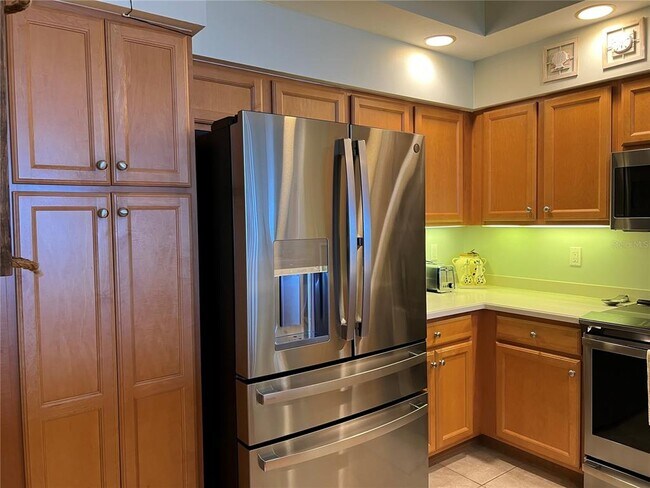 Building Photo - 3321 Sunset Key Cir