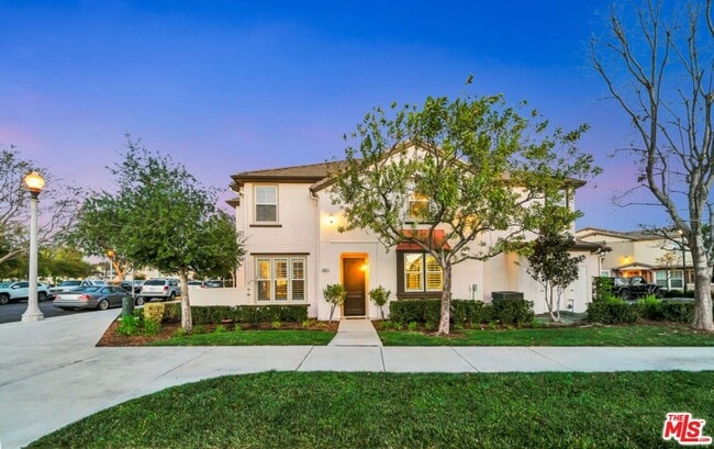 Building Photo - 28667 N Pietro Dr