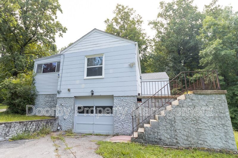 Building Photo - 5880 Dayton Blvd