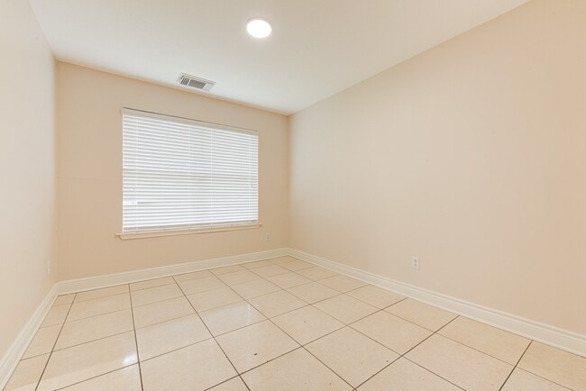 Building Photo - 7322 Parkland Manor Dr
