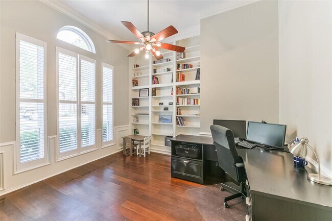 Building Photo - 1718 Raven Oak Ct