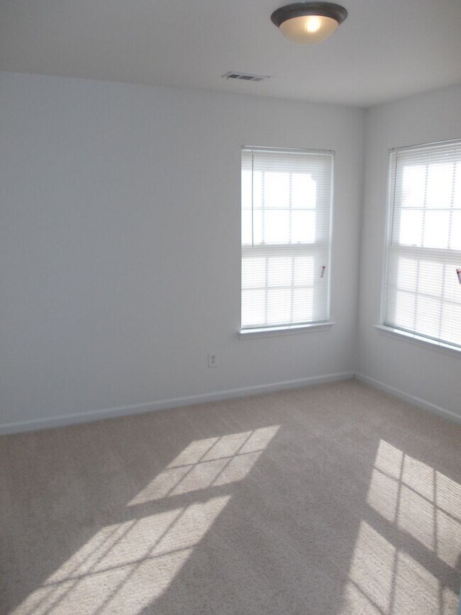 Building Photo - COMING SOON!!!  Large 4 bedroom home near UNCC