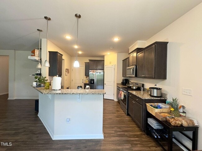 Building Photo - 3233 Retama Run
