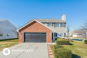 Building Photo - 5605 Hidden Lake Dr