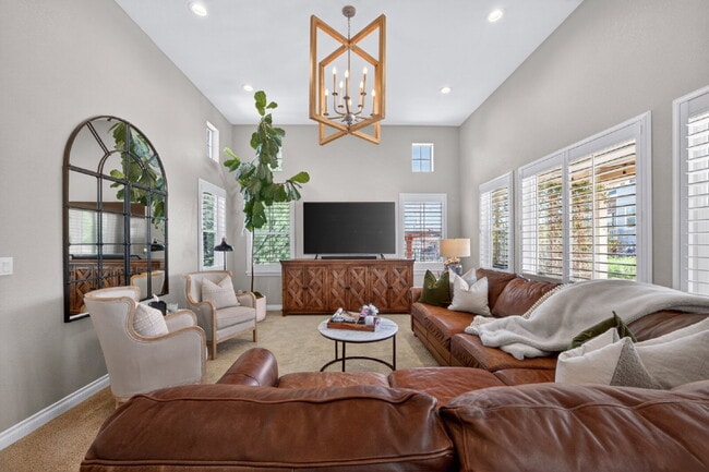 Building Photo - "Spacious 5-Bedroom Retreat on South Quantock Way - Perfectly Designed for Comfort and Style!"  A...
