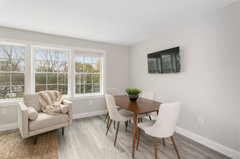 Building Photo - 1645 Black Rock Tpke