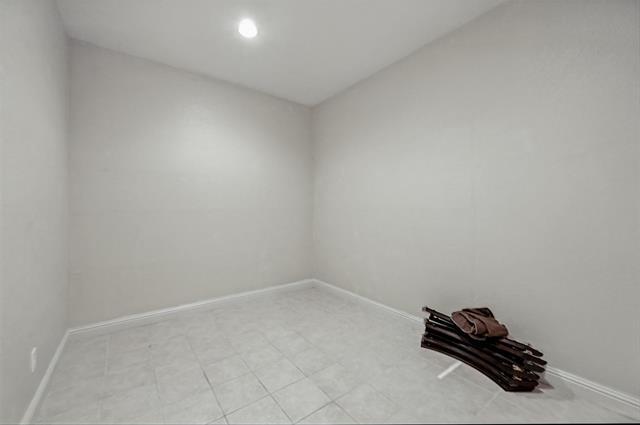 Building Photo - 4405 Garden Dr