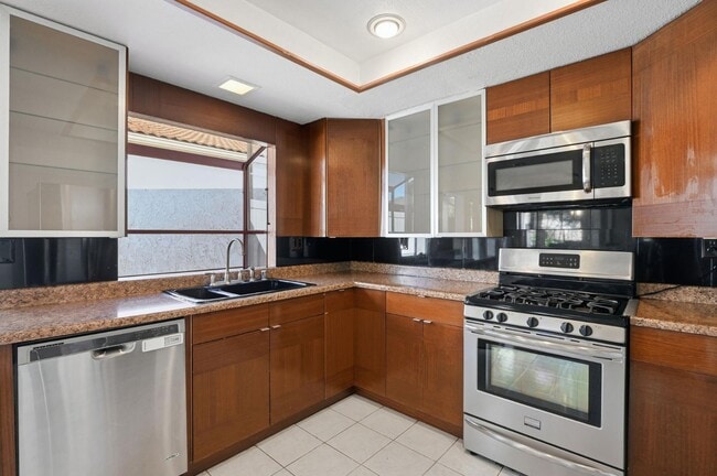 Building Photo - 1767 Capistrano Glen