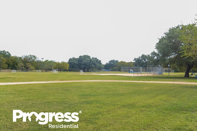 Building Photo - 11659 Foxford