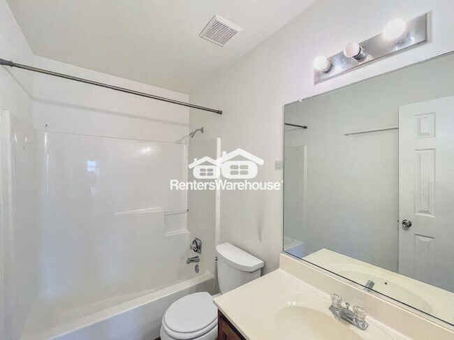 Building Photo - 5623 Rivermill Cir