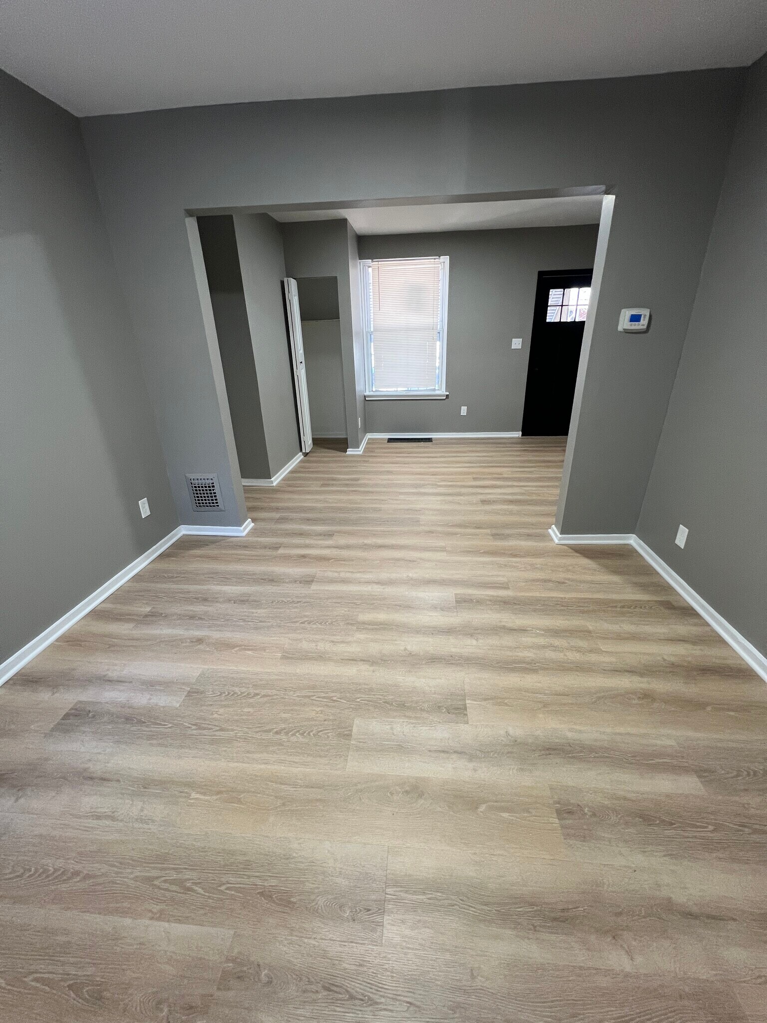 Building Photo - 930 Pennell St