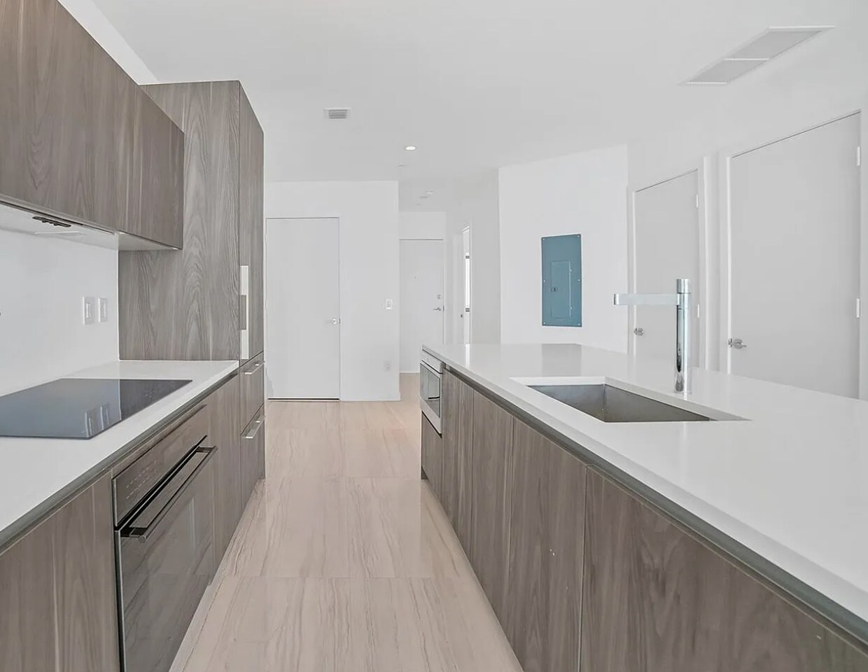 Building Photo - 480 NE 31st