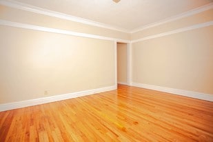 Building Photo - 5301 W Jackson Blvd