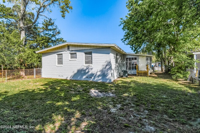 Building Photo - 6238 Green Pine Ln