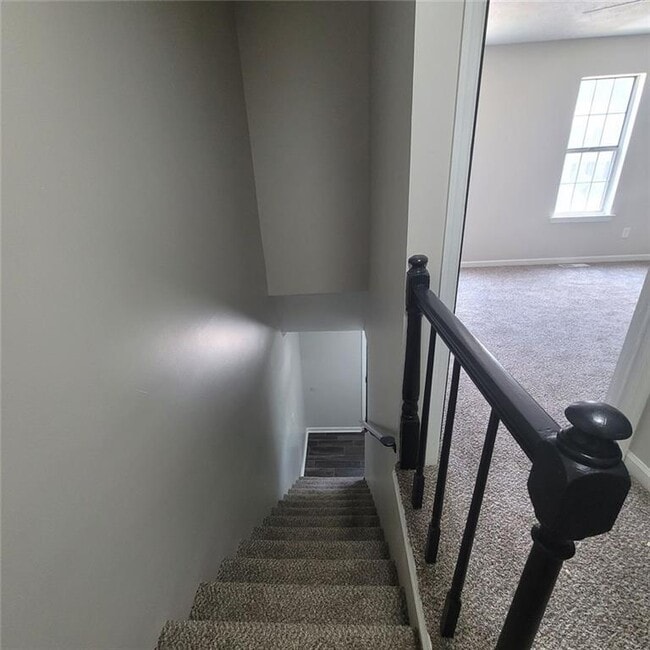 Building Photo - 6458 Bedford Ln