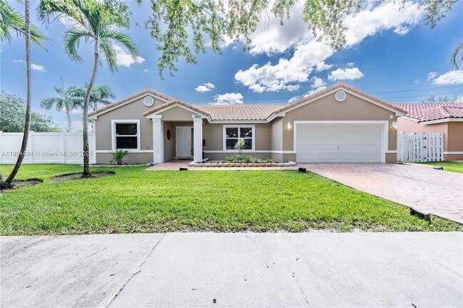 Primary Photo - 1840 SW 135th Way