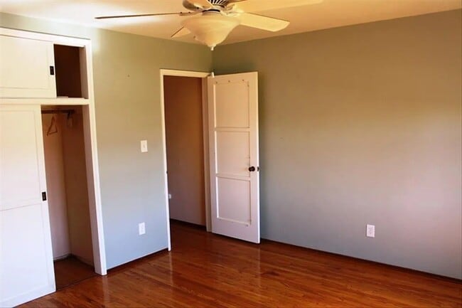 Building Photo - 3 BR / 1.75 BA detached single-family home...