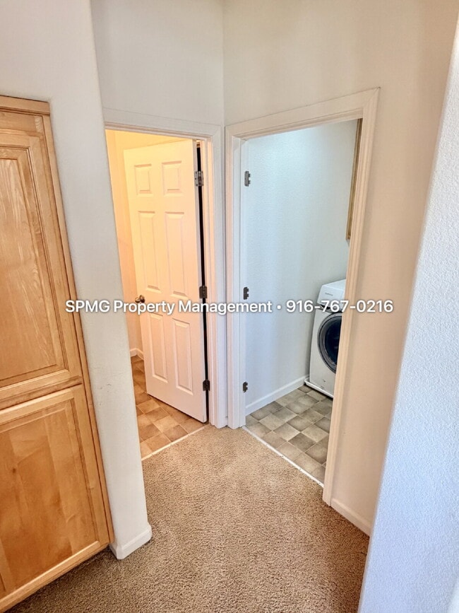 Building Photo - Beautifully Maintained 3 Bed / 2.5 Bath Home in South Natomas — New Appliances & Community Amenit...