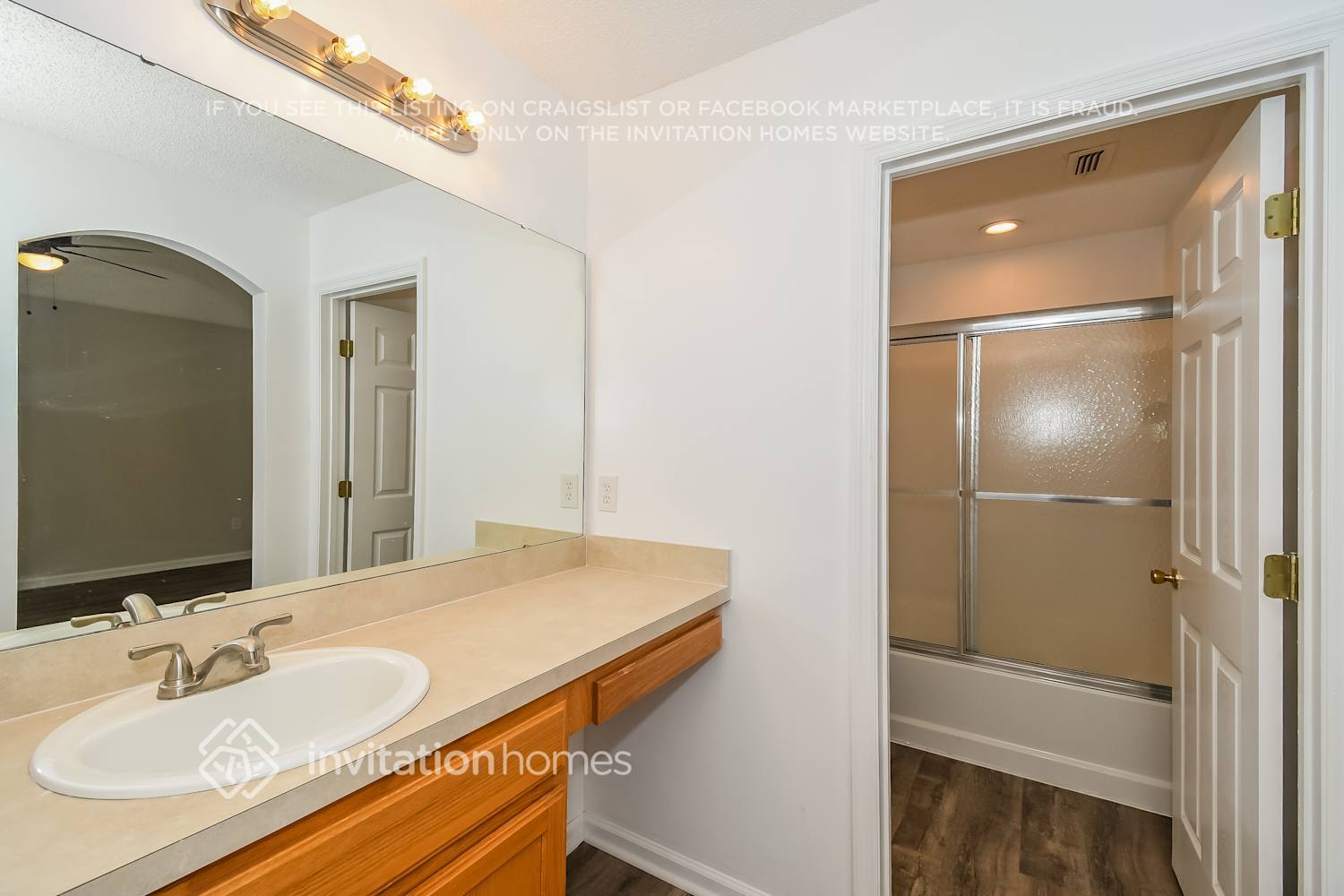Building Photo - 325 Pecan Grove Dr