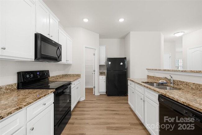 Building Photo - 6329 Marquam Pl