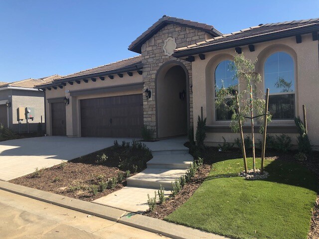 Primary Photo - New Granville Home For Rent in Clovis