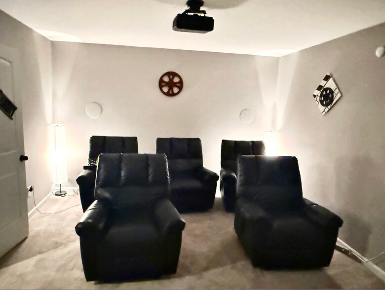 Building Photo - 819 Burch Creek Dr