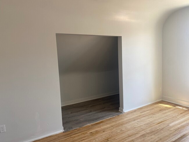 Building Photo - 215 Colorado Ave