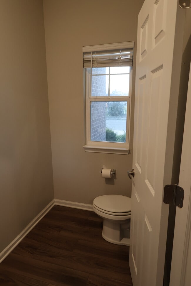 Building Photo - 2951 Daylily Dr