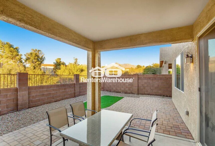 Building Photo - 6265 N Saguaro Post Pl