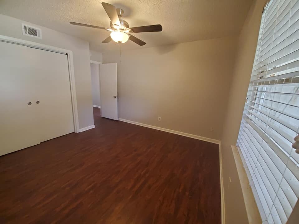 Front/smallest bedroom. - 6450 Lontos