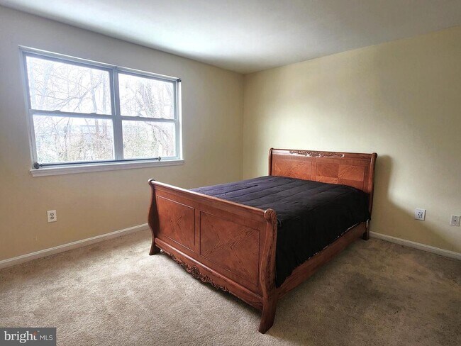 Building Photo - 292 Ternwing Dr