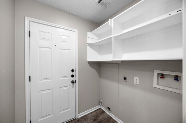 Building Photo - 14411 Golden Cypress Ln