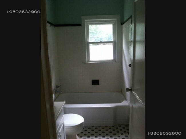 Primary Photo - 432 Hollis Road