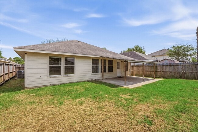 Building Photo - 5911 Camron Point Cir