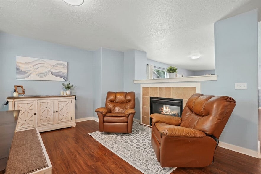 Building Photo - 11230 Silver River Loop