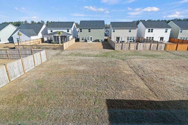 Building Photo - 3 Bedroom, 2.5 Bathroom Home in Summers Corner - Summerville