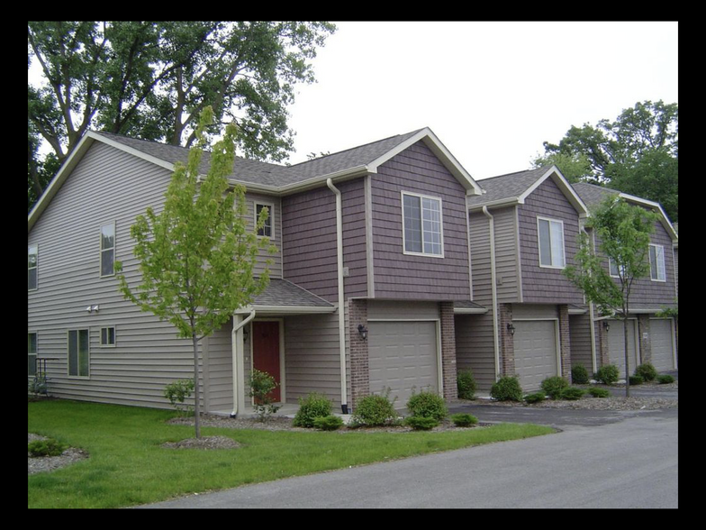 Primary Photo - 7160 Colosseum Dr
