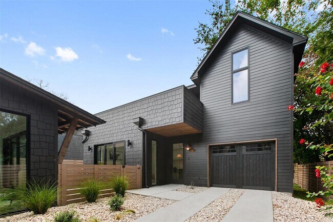Primary Photo - 4429 Gillis St
