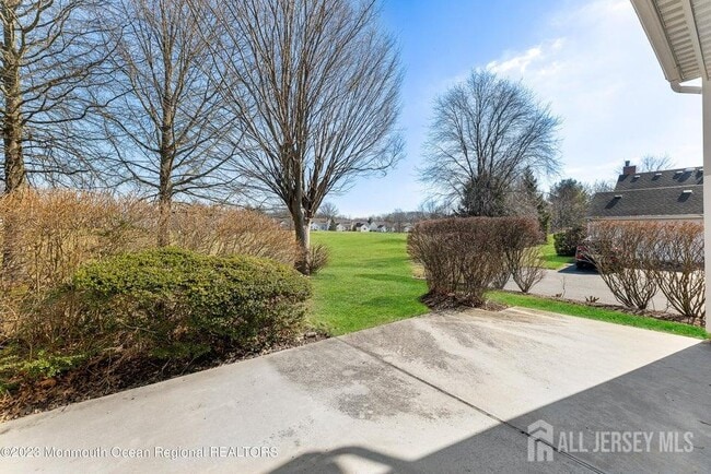 Building Photo - 48 Rutland Ln