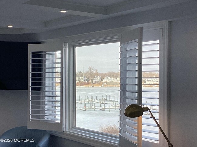 Building Photo - 28 Riverside Ave