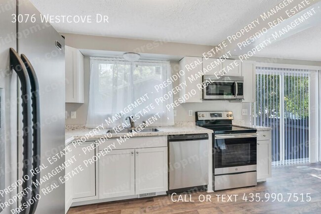Building Photo - 3076 Westcove Dr
