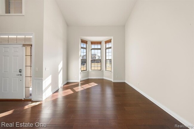 Building Photo - 101 Oakland Crest Dr